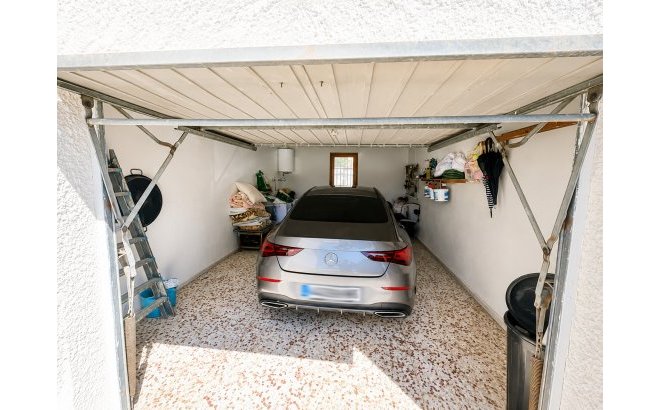 Resale - Villa -
Torrevieja - Costa Blanca