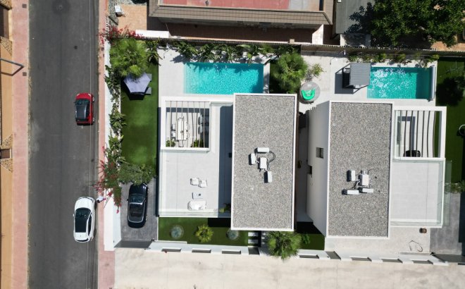 Revente - Villa -
Orihuela Costa - Costa Blanca