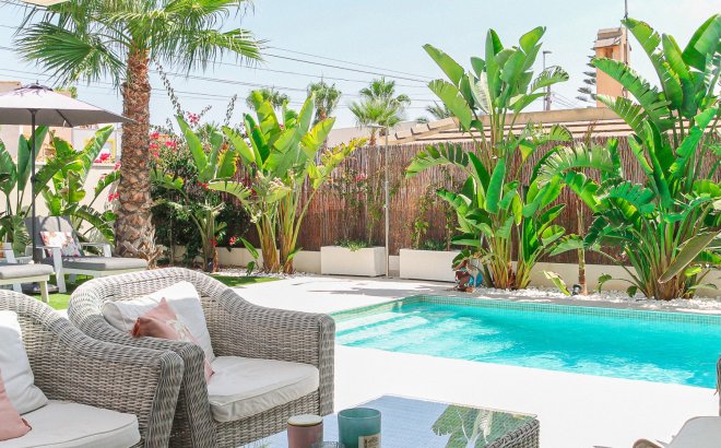 Revente - Villa -
Orihuela Costa - Costa Blanca