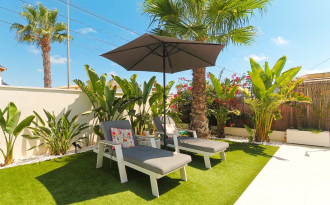 Revente - Villa -
Orihuela Costa - Costa Blanca