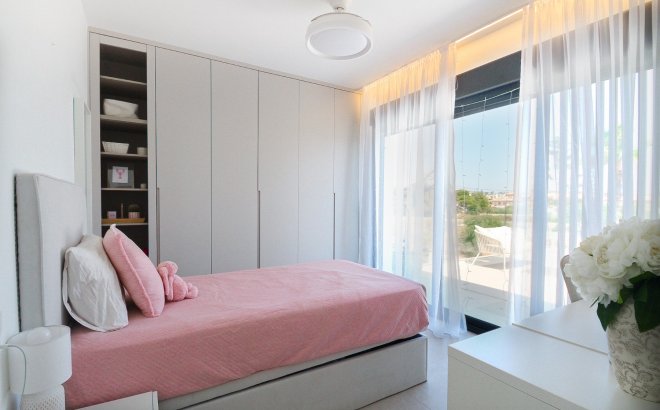 Revente - Villa -
Orihuela Costa - Costa Blanca