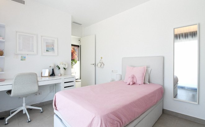 Revente - Villa -
Orihuela Costa - Costa Blanca