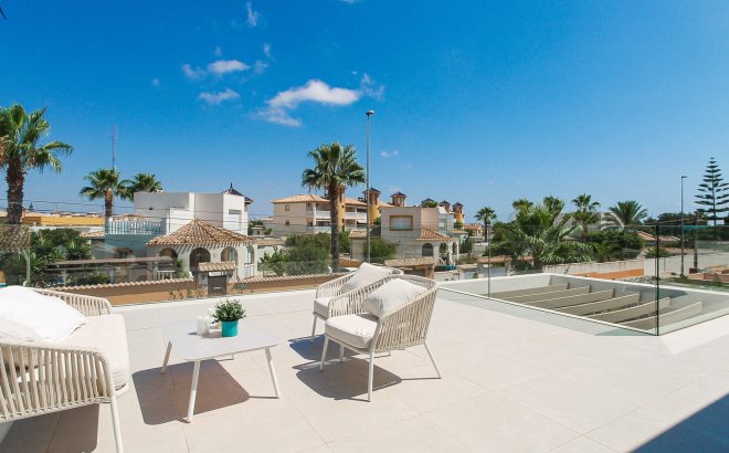 Revente - Villa -
Orihuela Costa - Costa Blanca