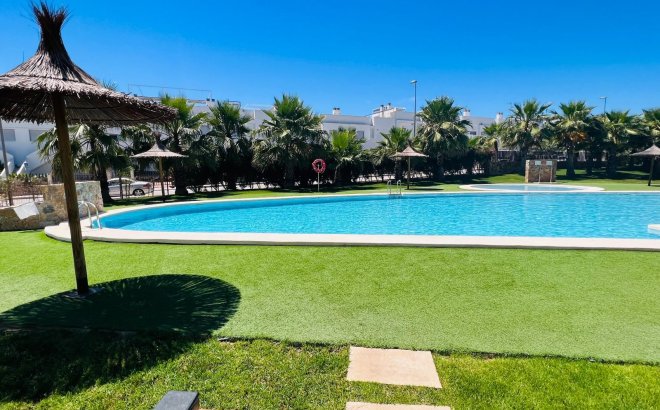 Resale - Apartment -
Vistabella Golf Entre Naranjos - Inland