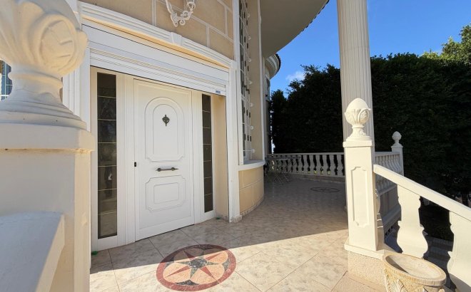Resale - Villa -
Rojales - La Fiesta