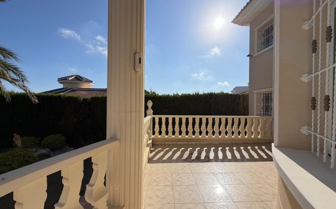 Resale - Villa -
Rojales - La Fiesta