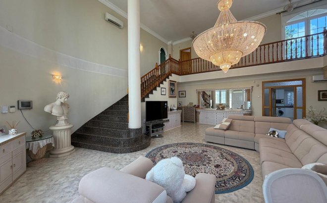 Resale - Villa -
Rojales - La Fiesta