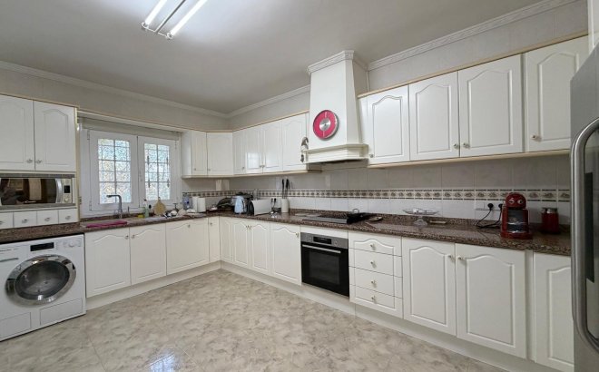 Resale - Villa -
Rojales - La Fiesta