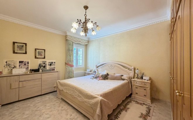 Resale - Villa -
Rojales - La Fiesta