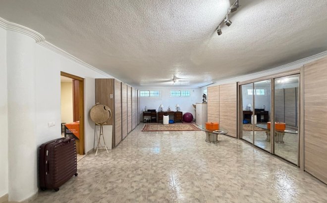 Resale - Villa -
Rojales - La Fiesta