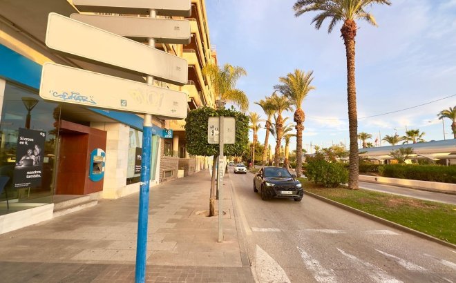 Resale - Apartment -
Torrevieja
