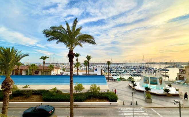 Resale - Apartment -
Torrevieja