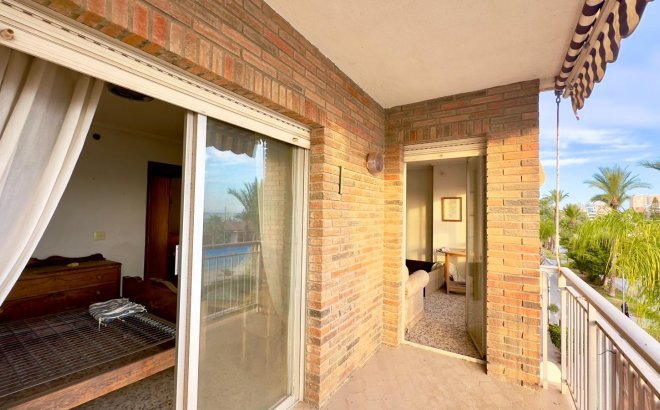 Resale - Apartment -
Torrevieja