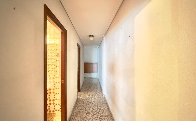 Resale - Apartment -
Torrevieja