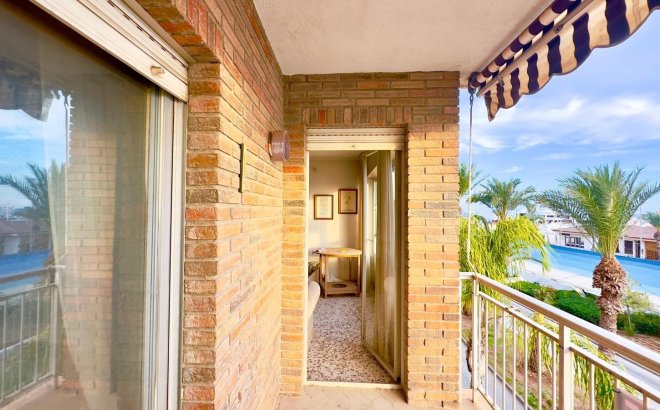 Resale - Apartment -
Torrevieja