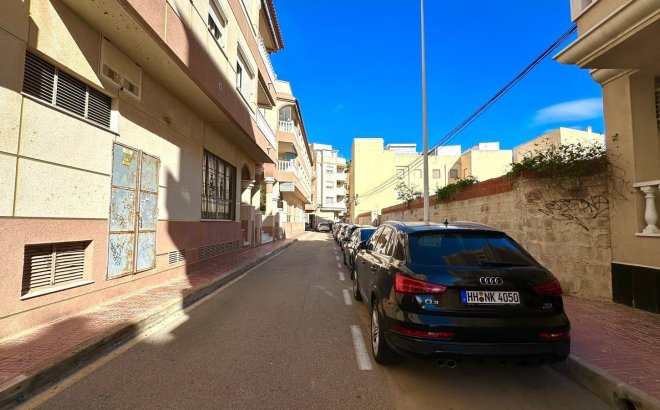 Resale - Apartment -
Torrevieja - La Mata Pueblo