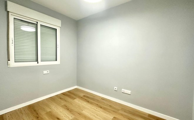 Resale - Apartment -
Torrevieja - La Mata Pueblo
