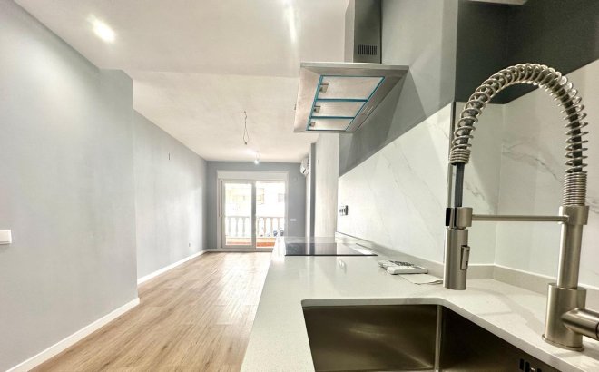Resale - Apartment -
Torrevieja - La Mata Pueblo