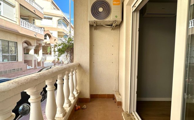 Resale - Apartment -
Torrevieja - La Mata Pueblo