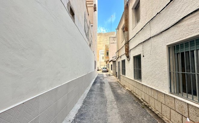 Resale - Town House -
Torrevieja - Playa del Cura