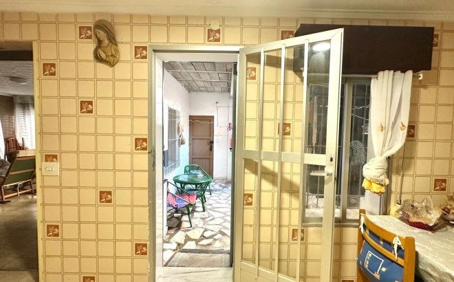 Resale - Town House -
Torrevieja - Playa del Cura