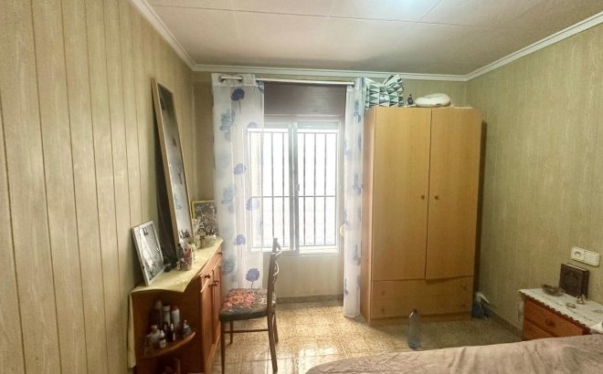 Resale - Town House -
Torrevieja - Playa del Cura