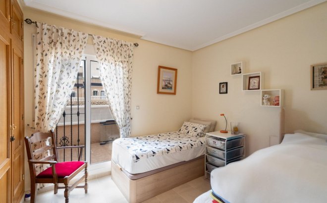 Resale - Town House -
Orihuela Costa - Los Dolses