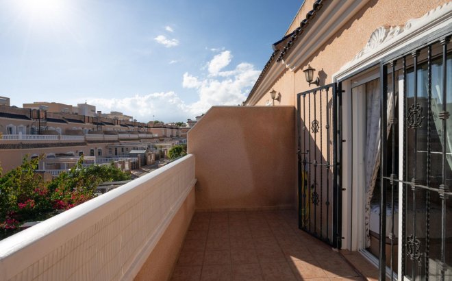 Resale - Town House -
Orihuela Costa - Los Dolses