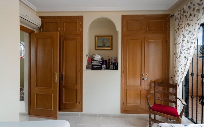 Resale - Town House -
Orihuela Costa - Los Dolses