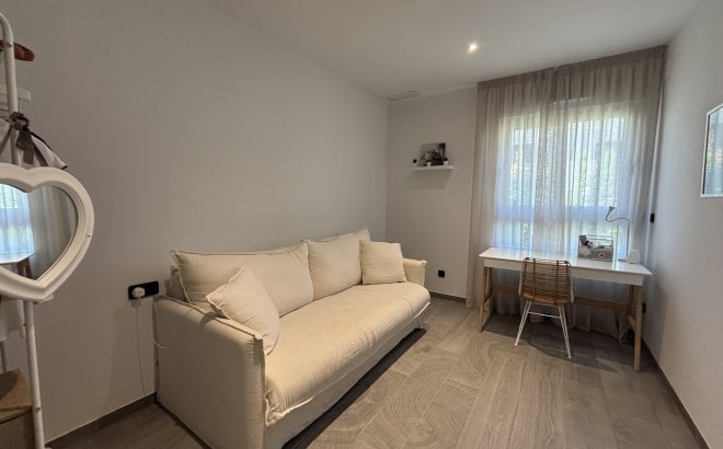 Revente - Appartement -
La Finca Golf Resort - Inland