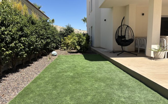 Revente - Appartement -
La Finca Golf Resort - Inland
