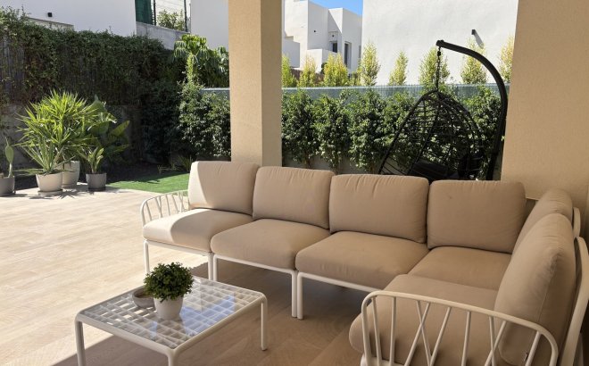 Revente - Appartement -
La Finca Golf Resort - Inland
