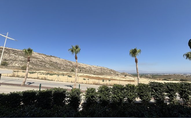 Revente - Appartement -
La Finca Golf Resort - Inland