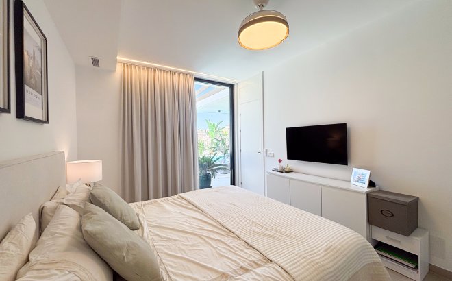 Resale - Villa -
Cabo Roig - Costa Blanca