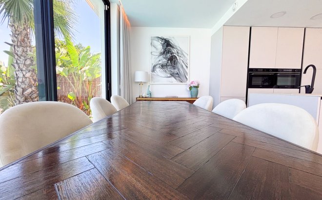 Resale - Villa -
Cabo Roig - Costa Blanca