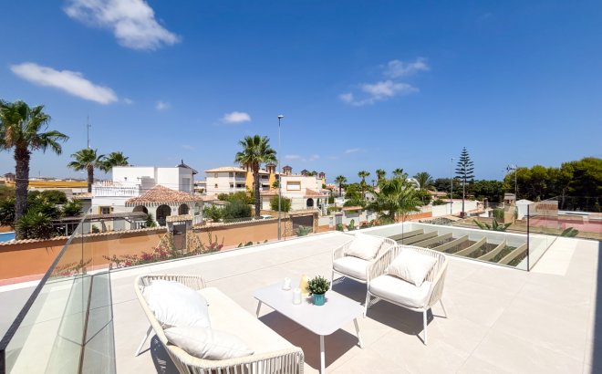 Resale - Villa -
Cabo Roig - Costa Blanca