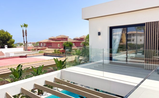 Resale - Villa -
Cabo Roig - Costa Blanca