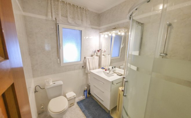 Resale - Villa -
Torrevieja - Costa Blanca