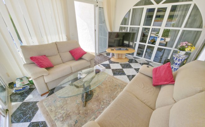 Resale - Villa -
Torrevieja - Costa Blanca