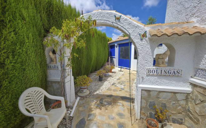 Resale - Villa -
Torrevieja - Costa Blanca
