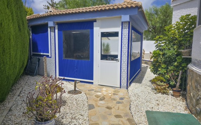 Resale - Villa -
Torrevieja - Costa Blanca