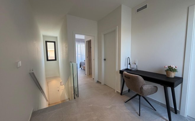 Resale - Semi Detached -
Torre de la Horadada - Costa Blanca
