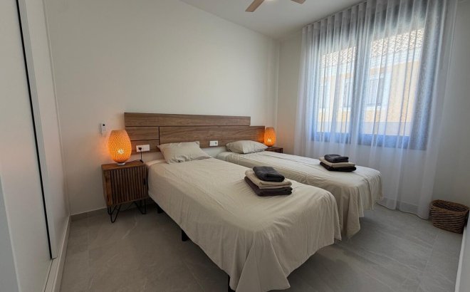Resale - Semi Detached -
Torre de la Horadada - Costa Blanca