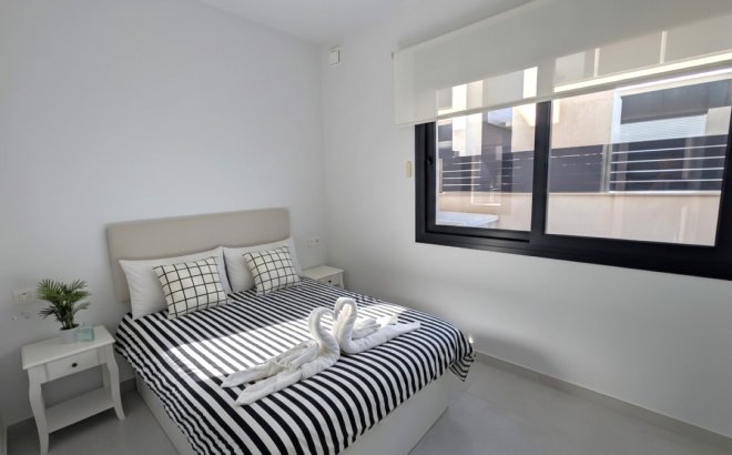 Resale - Villa -
Cabo Roig - Costa Blanca