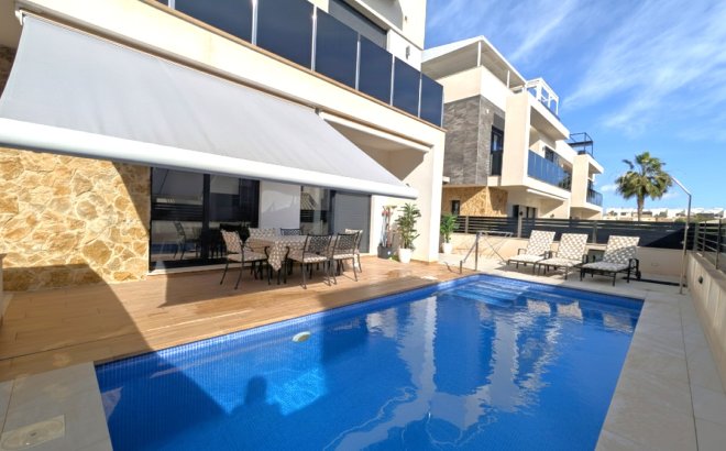 Resale - Villa -
Cabo Roig - Costa Blanca