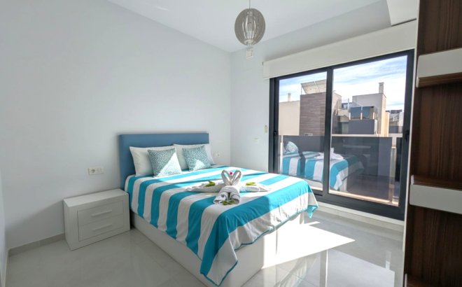 Resale - Villa -
Cabo Roig - Costa Blanca