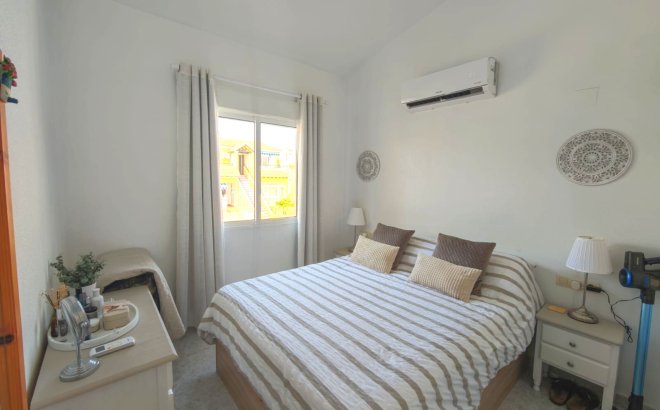 Revente - Penthouse -
Villamartin - Costa Blanca