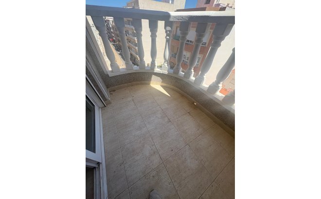Resale - Apartment -
Torrevieja - Costa Blanca