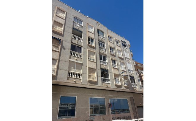 Resale - Apartment -
Torrevieja - Costa Blanca