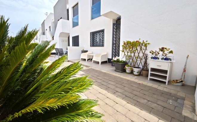 Resale - Apartment -
La Zenia - Costa Blanca